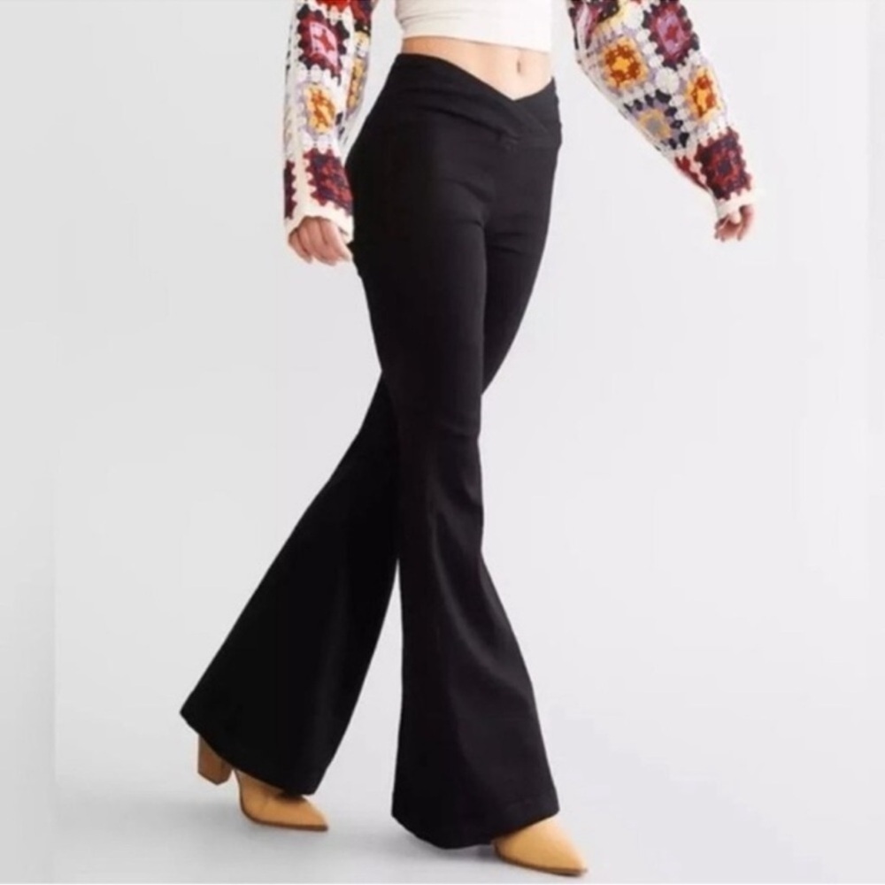 FREE PEOPLE WE THE FREE VENICE FADED BLACK FLARE JEANS SIZE 29